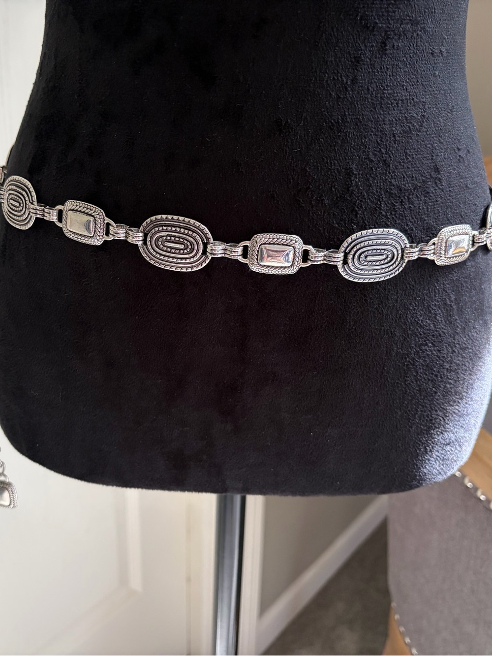 Silver Linked Oval Statement Waist Chain Belt
